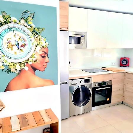 Apartamento Moderno Y Con Estilo En La Carihuela Torremolinos Exterior foto